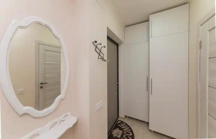 Comfortable Apartment In The Centre Odessa Exterior foto