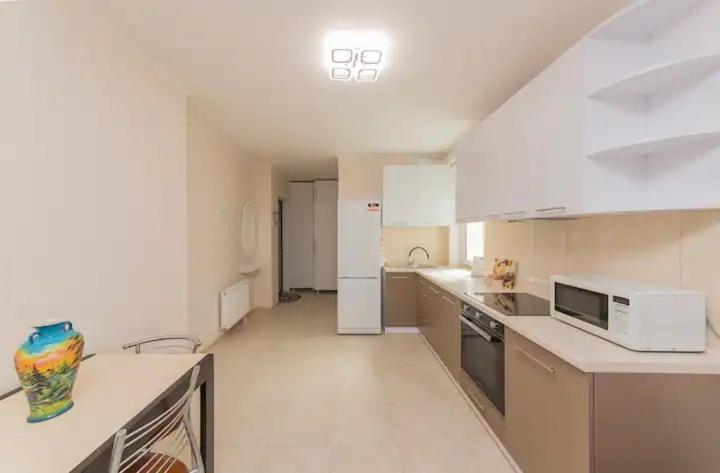 Comfortable Apartment In The Centre Odessa Exterior foto